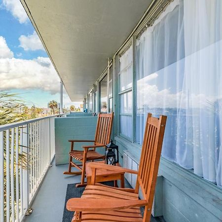 Newly Renovated Oceanfront Studio W/ Balcony - Daytona Beachアパートメント エクステリア 写真