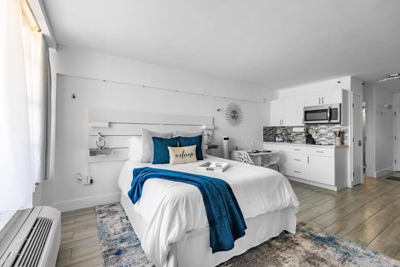 Newly Renovated Oceanfront Studio W/ Balcony - Daytona Beachアパートメント エクステリア 写真