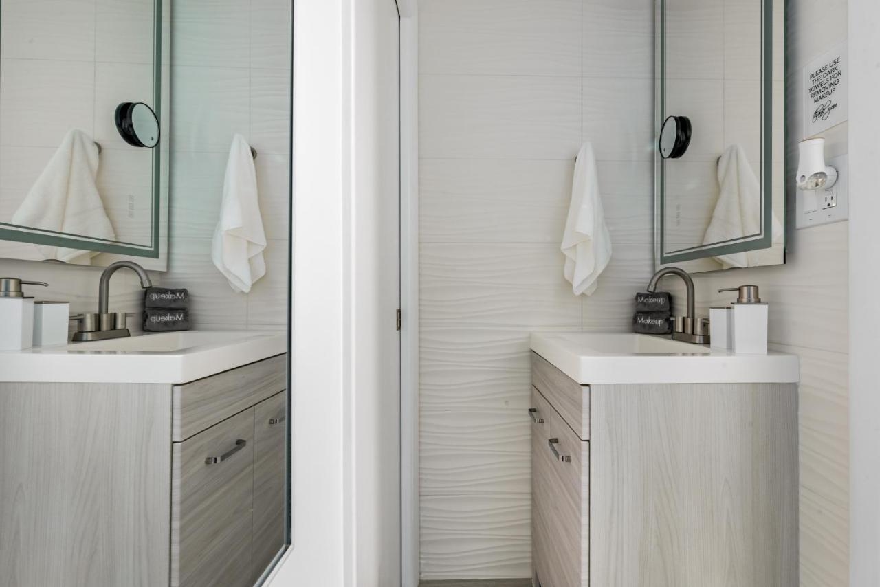 Newly Renovated Oceanfront Studio W/ Balcony - Daytona Beachアパートメント エクステリア 写真