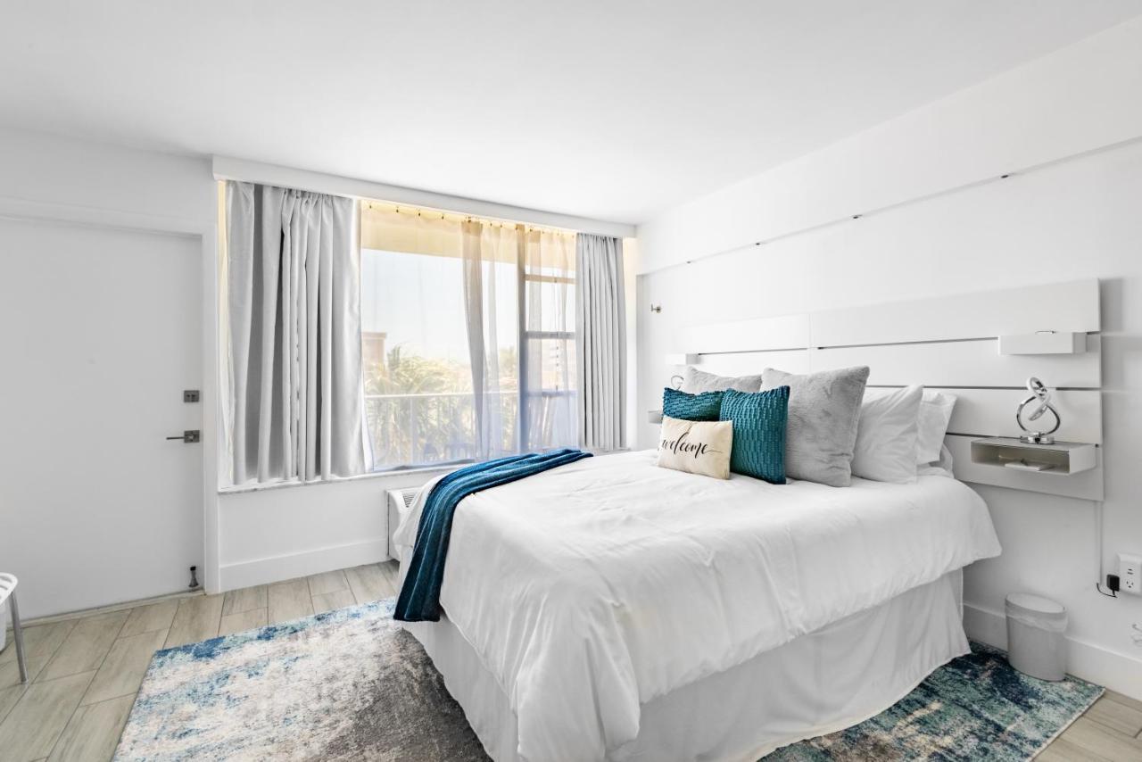 Newly Renovated Oceanfront Studio W/ Balcony - Daytona Beachアパートメント エクステリア 写真