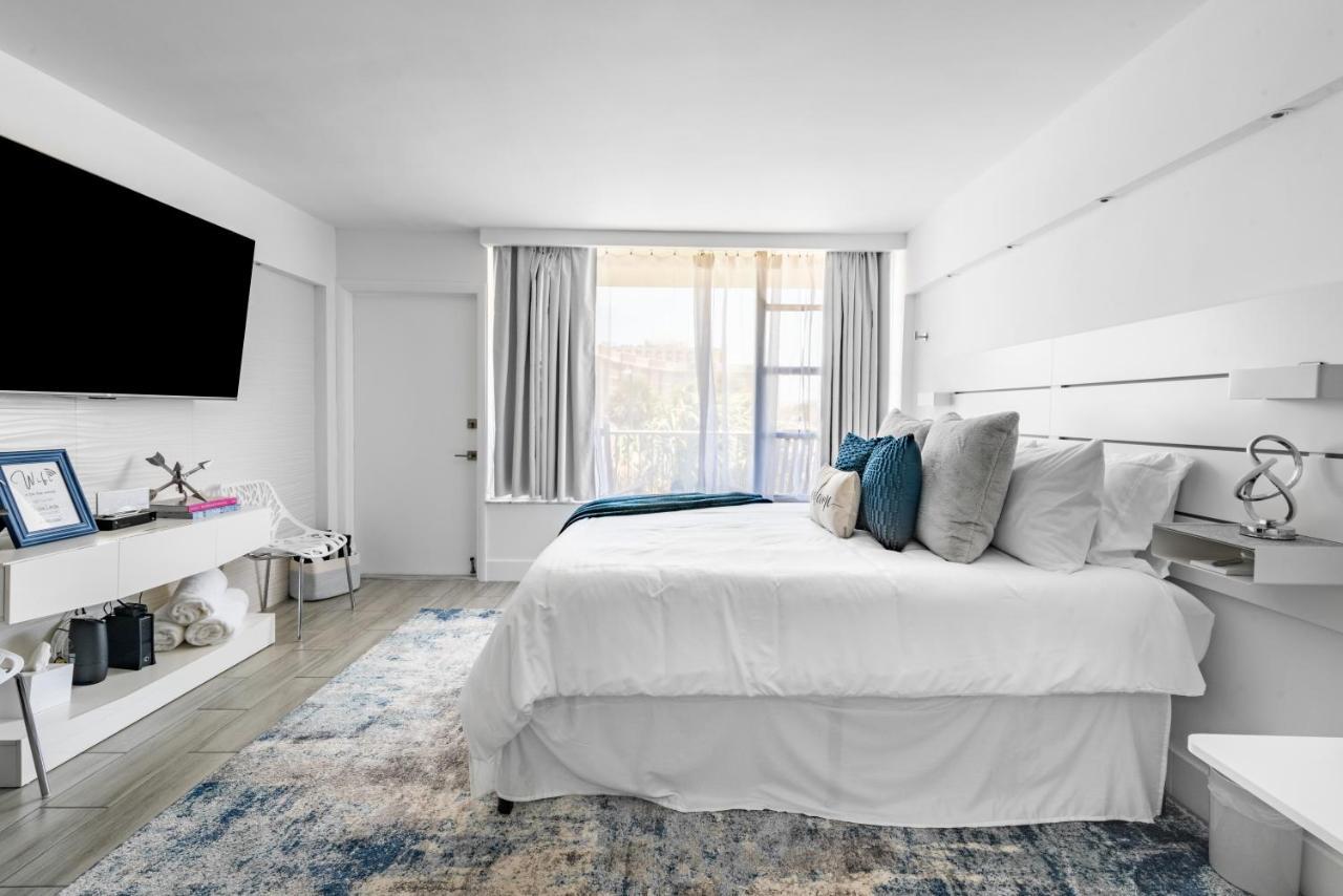 Newly Renovated Oceanfront Studio W/ Balcony - Daytona Beachアパートメント エクステリア 写真