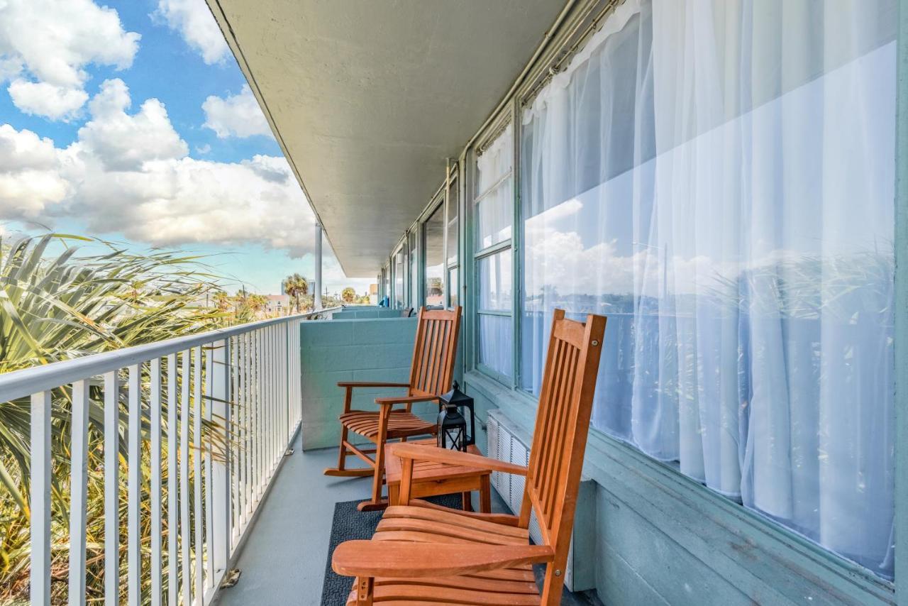 Newly Renovated Oceanfront Studio W/ Balcony - Daytona Beachアパートメント エクステリア 写真
